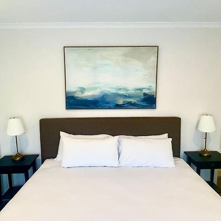 רובא Lakeview Motel And Apartments מראה חיצוני תמונה