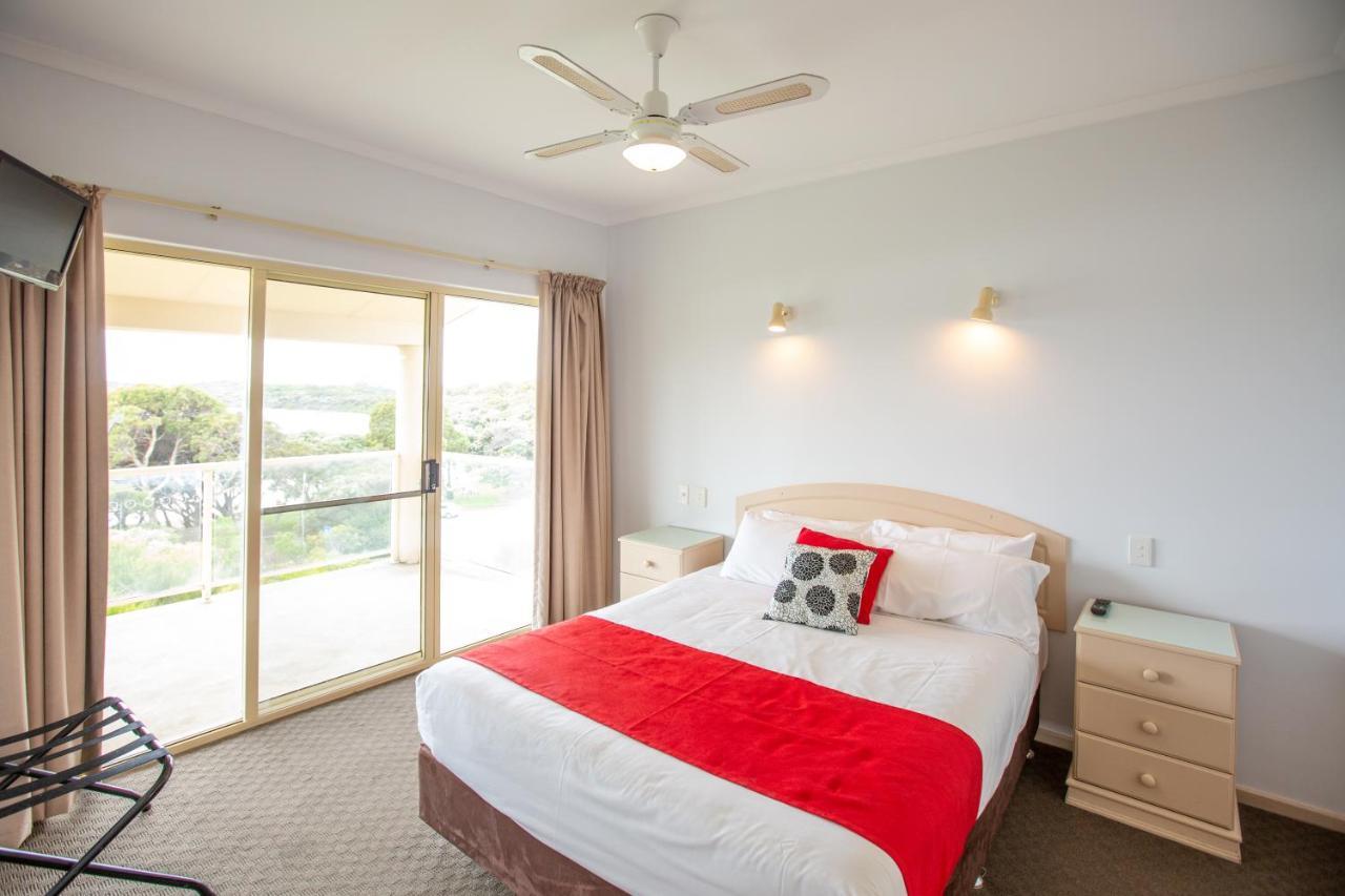 רובא Lakeview Motel And Apartments מראה חיצוני תמונה