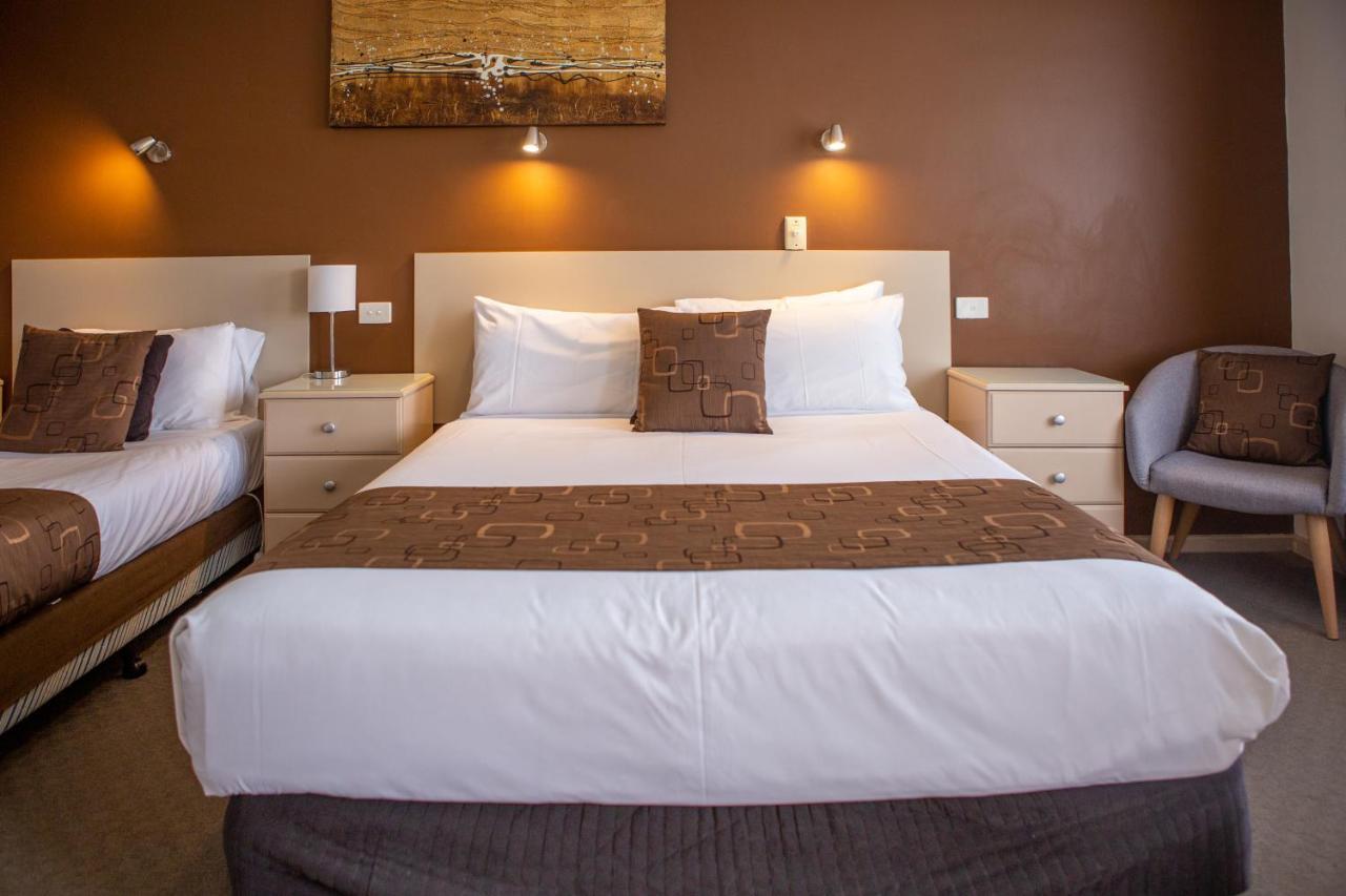 רובא Lakeview Motel And Apartments מראה חיצוני תמונה