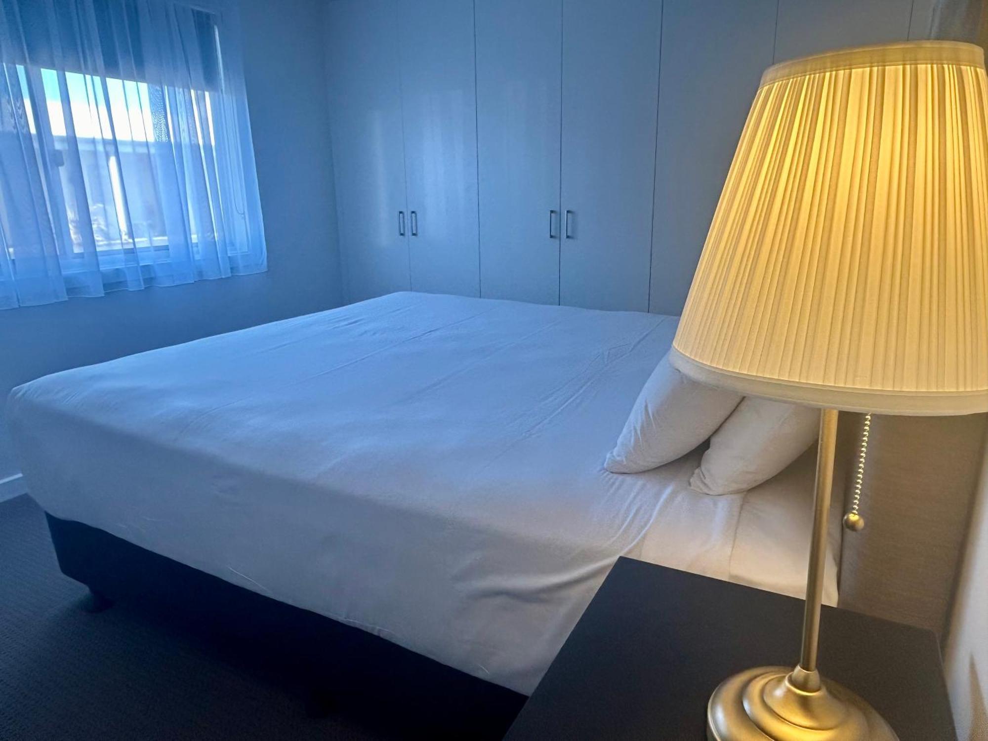רובא Lakeview Motel And Apartments מראה חיצוני תמונה