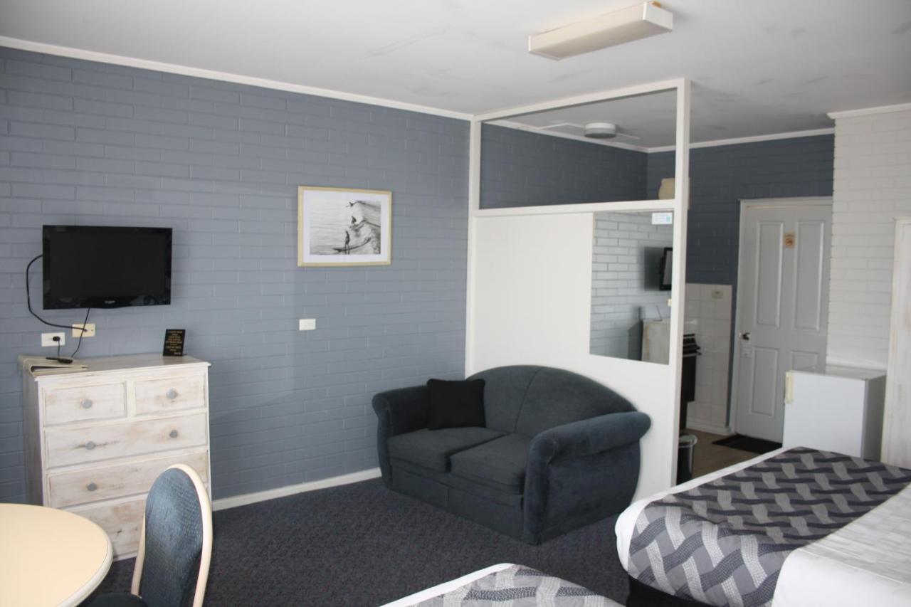 רובא Lakeview Motel And Apartments מראה חיצוני תמונה